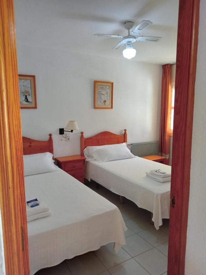 Apartamentos Moguima Roquetas de Mar Exterior photo