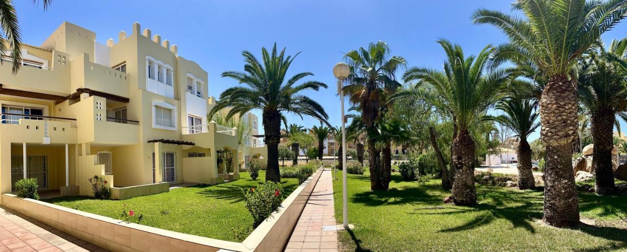 Apartamentos Moguima Roquetas de Mar Exterior photo