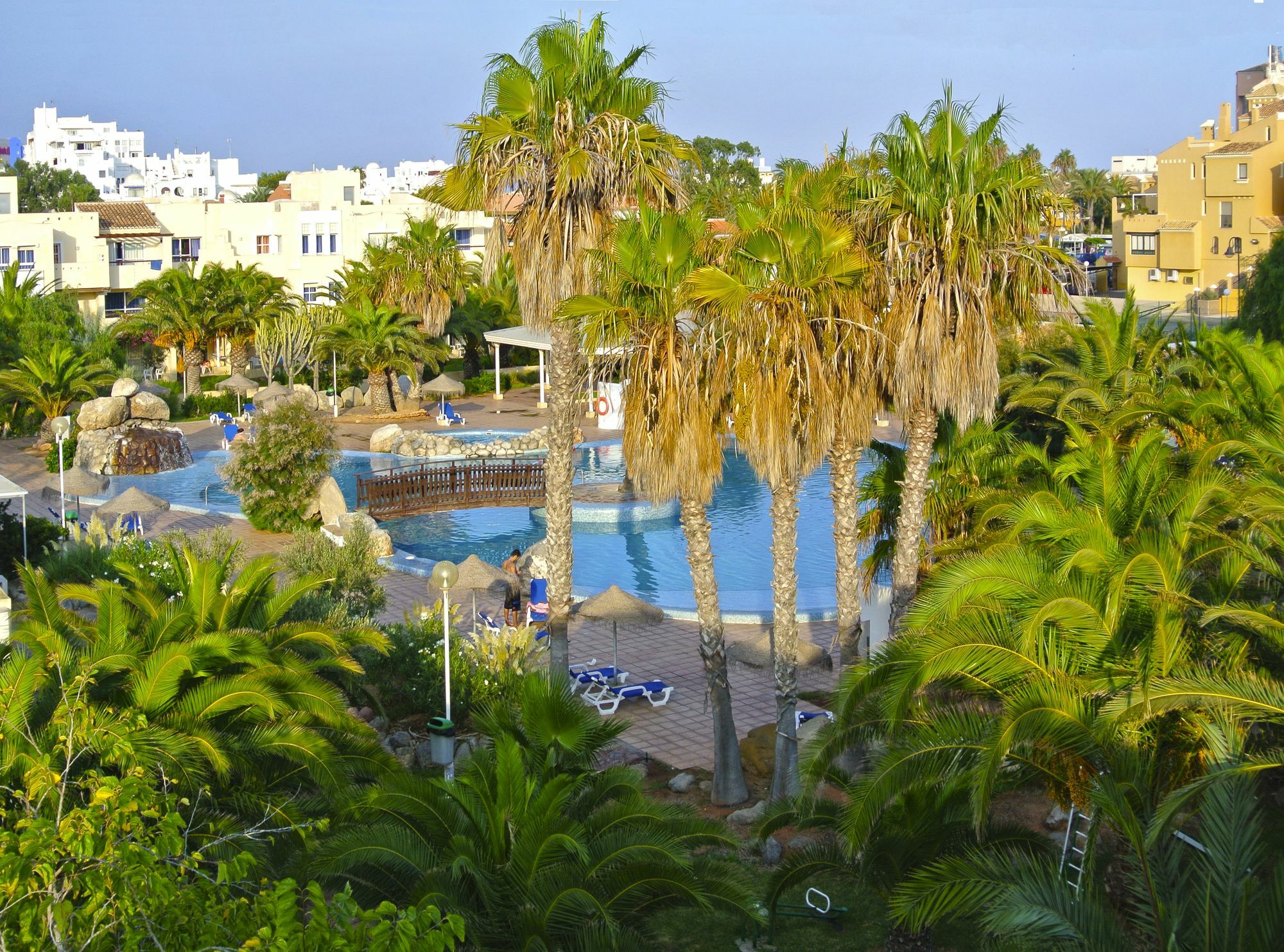 Apartamentos Moguima Roquetas de Mar Exterior photo